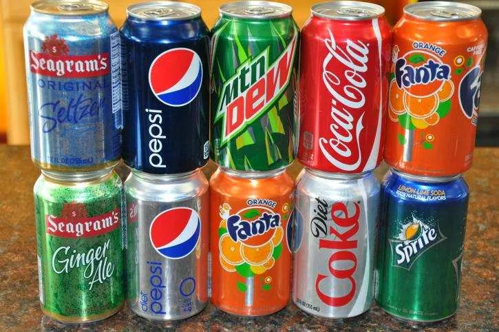 Ramadan iftar table with traditional beverages